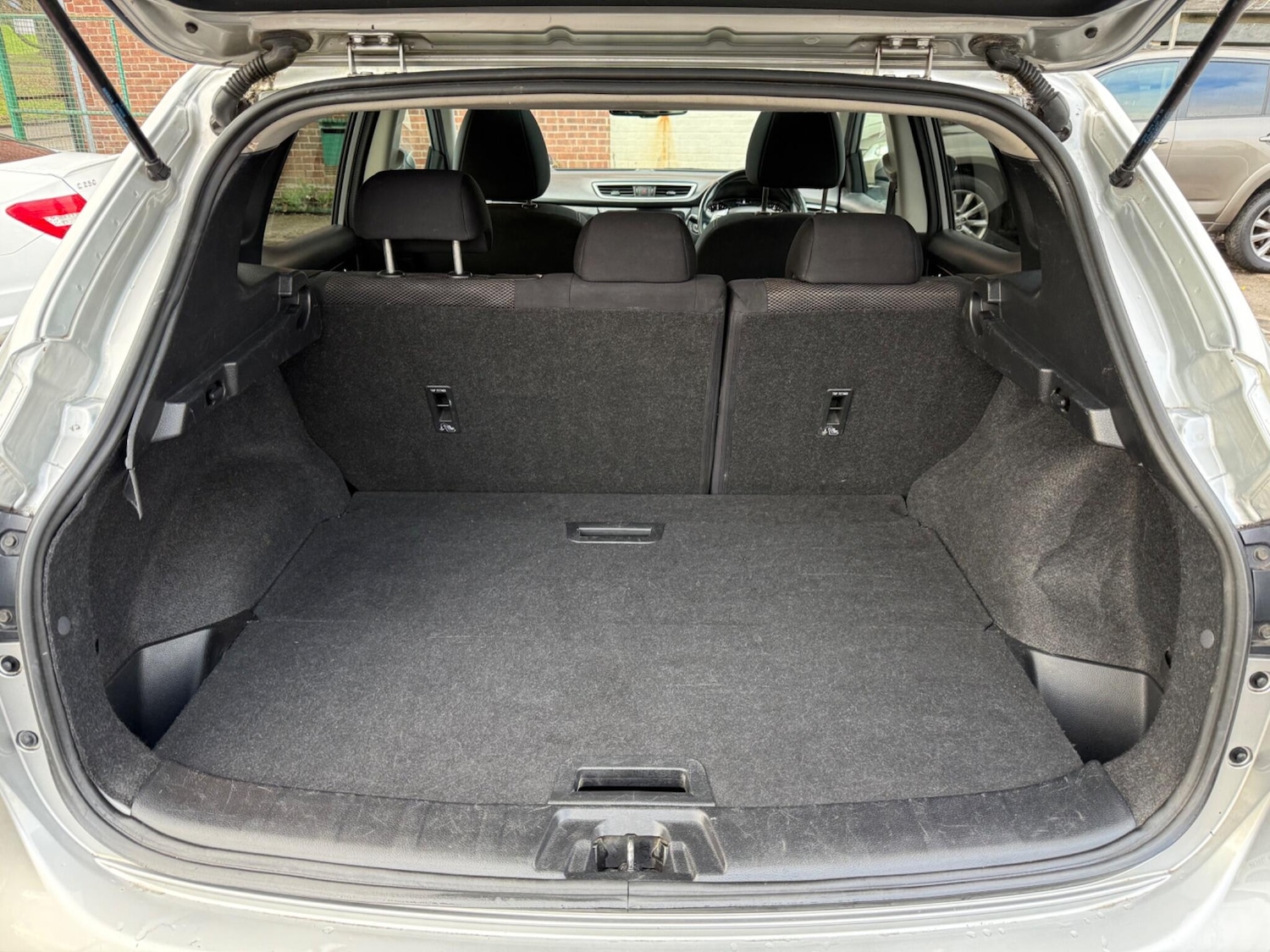 Used Nissan Qashqai 2014 for sale - 77237606: Photo 31