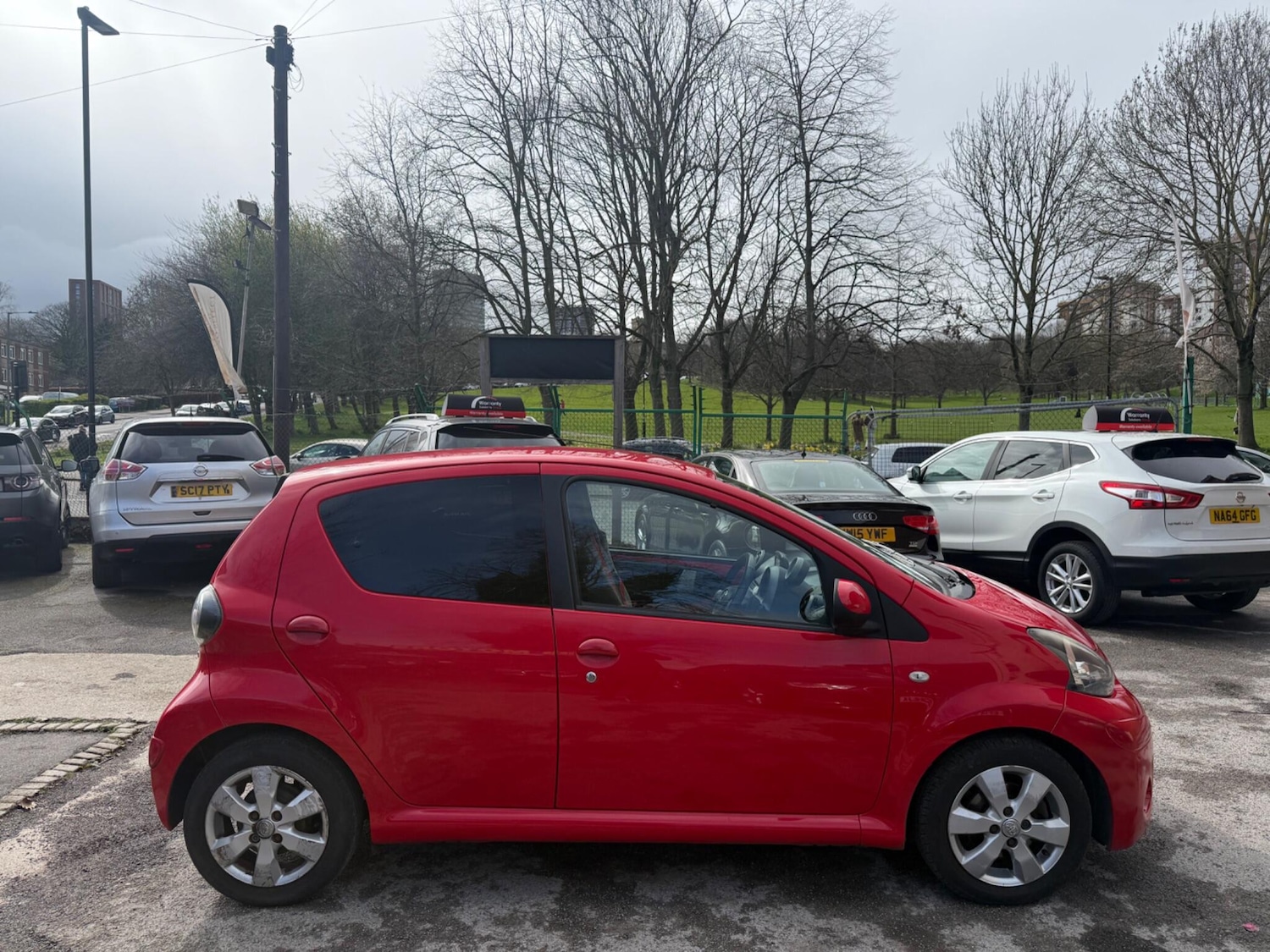Used Toyota AYGO 2013 for sale - 78046747: Photo 8