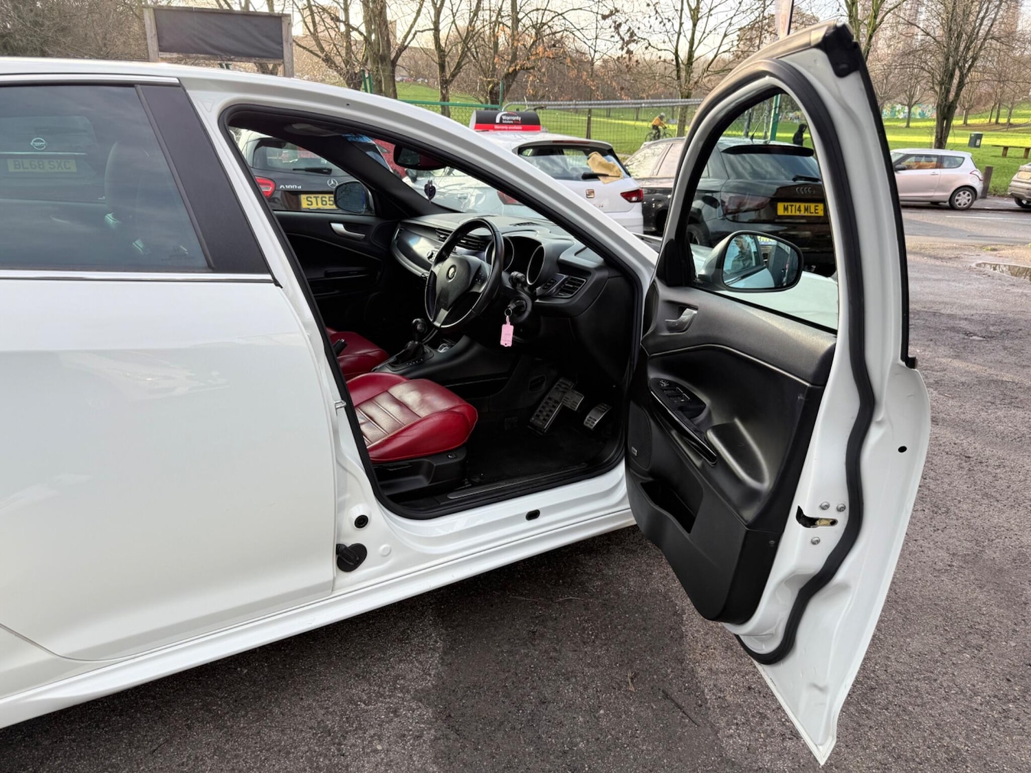 Used Alfa Romeo Giulietta 2011 for sale - 76964800: Photo 19