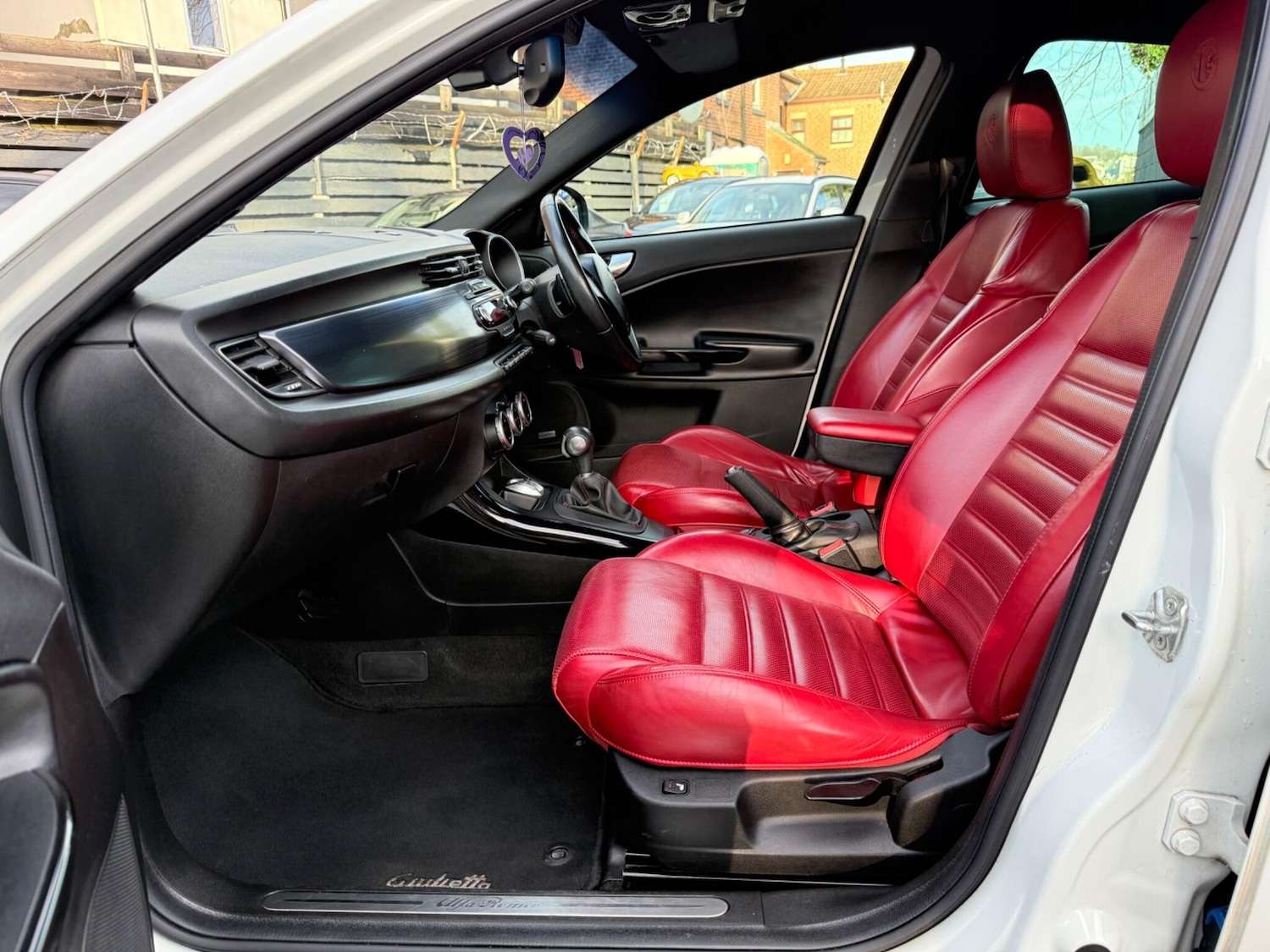 Used Alfa Romeo Giulietta 2011 for sale - 76964800: Photo 22