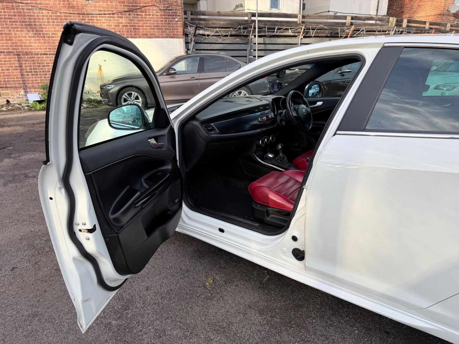 Used Alfa Romeo Giulietta 2011 for sale - 76964800: Photo 23