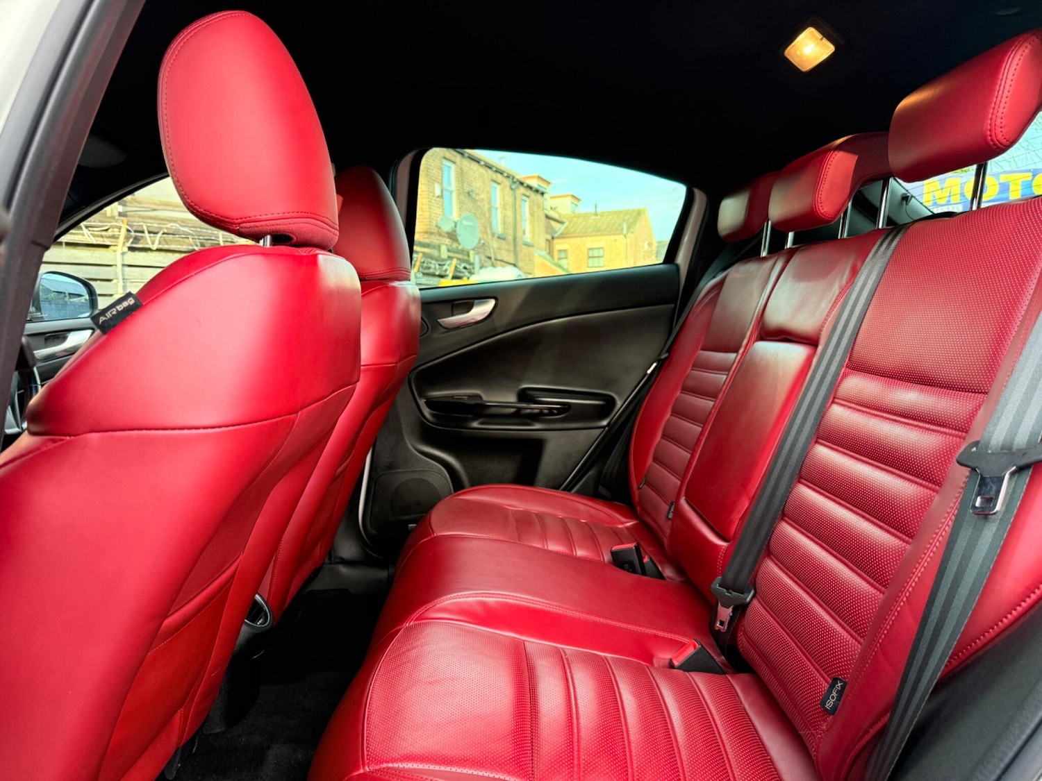 Used Alfa Romeo Giulietta 2011 for sale - 76964800: Photo 24