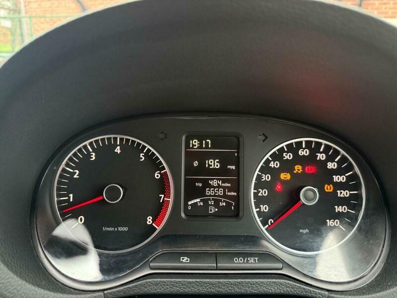 Used Volkswagen Polo 2010 for sale - 76824071: Photo 11