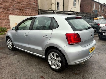 Used Volkswagen Polo 2010 for sale - 76824071: Photo