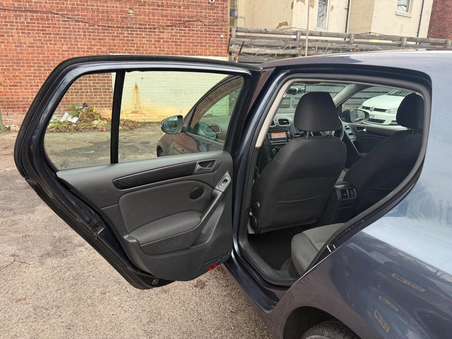 Used Volkswagen Golf 2011 for sale - 77254680: Photo 29