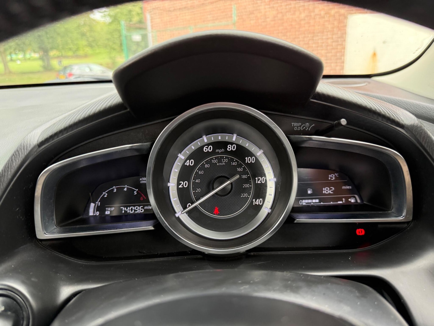 Used Mazda Mazda2 2016 for sale - 75940205: Photo 17