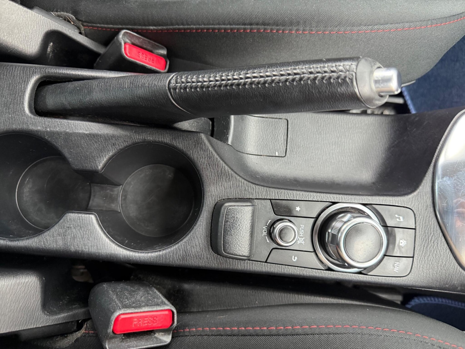 Used Mazda Mazda2 2016 for sale - 75940205: Photo 20