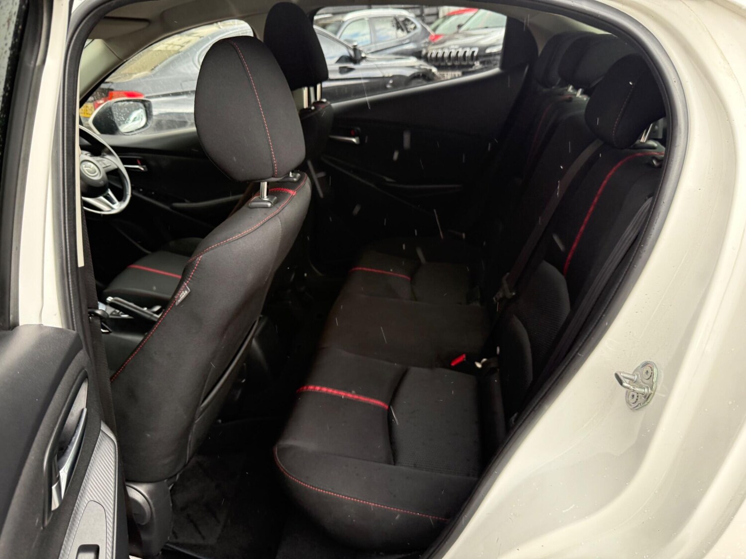 Used Mazda Mazda2 2016 for sale - 75940205: Photo 35