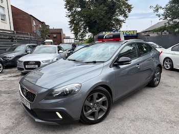 Used Volvo V40 Cross Country 2015 for sale - 75866818: Photo