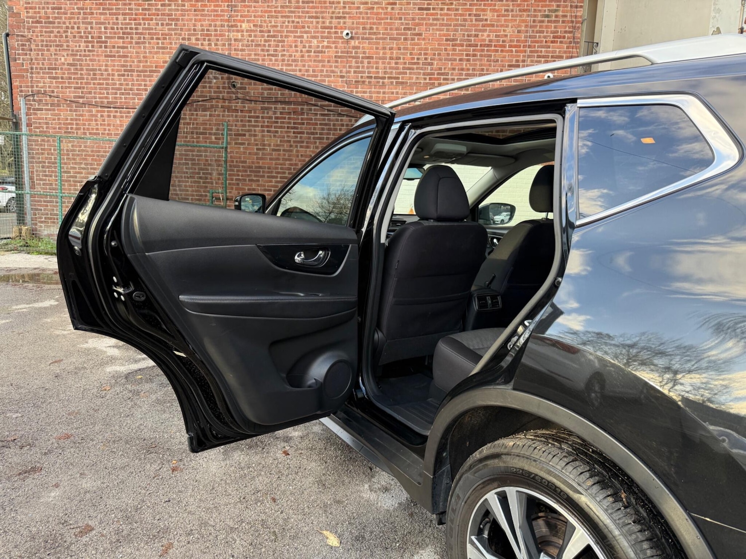 Used Nissan X-Trail 2018 for sale - 76781045: Photo 23