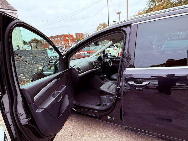 Used Volkswagen Sharan 2017 for sale - 76294474: Photo 28