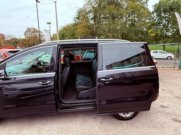 Used Volkswagen Sharan 2017 for sale - 76294474: Photo 30