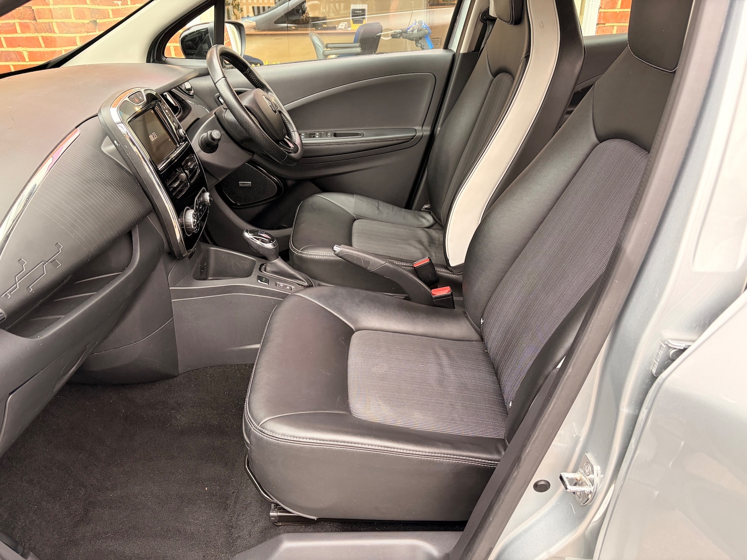 Used Renault Zoe for sale - 78078632: Photo 13