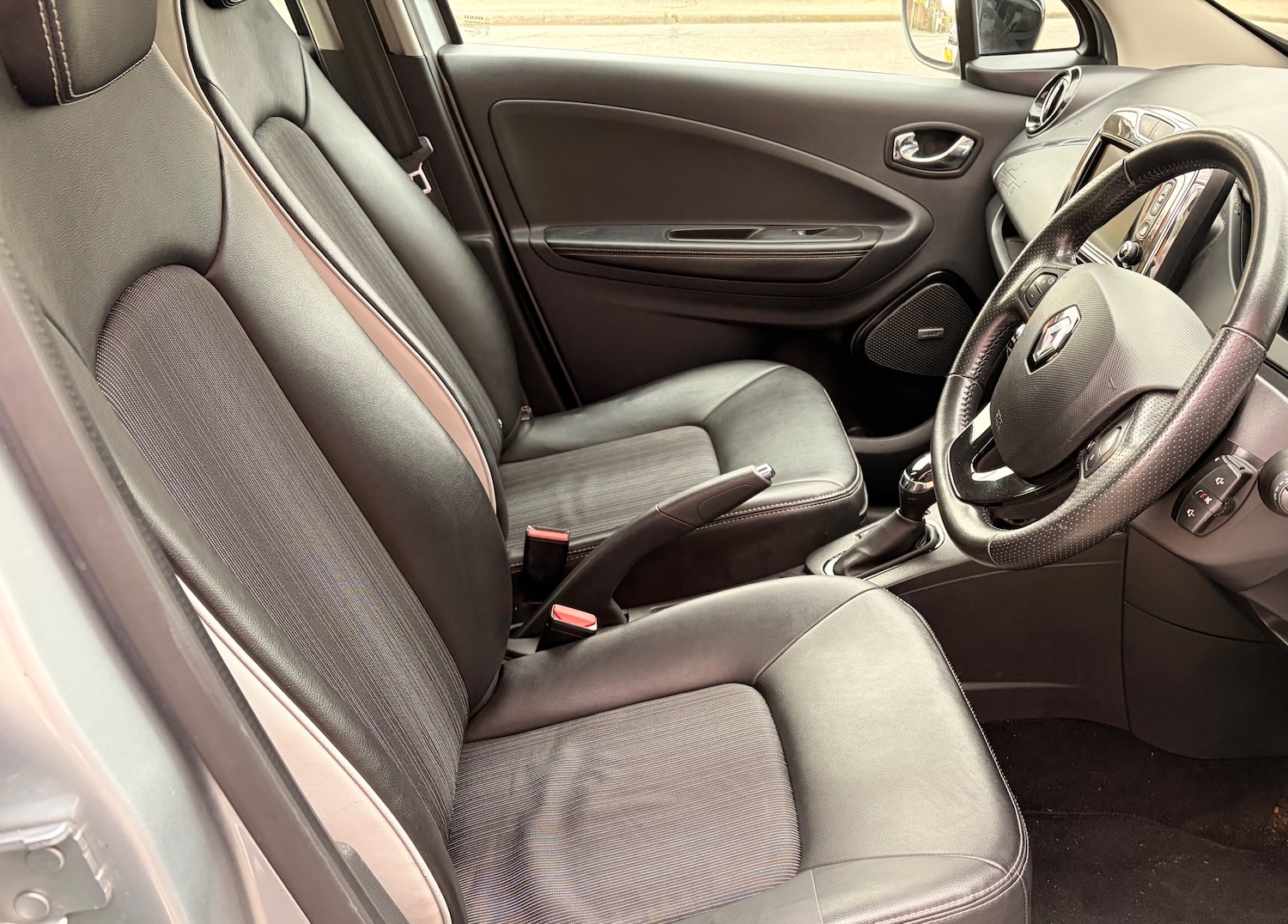 Used Renault Zoe for sale - 78078632: Photo 4