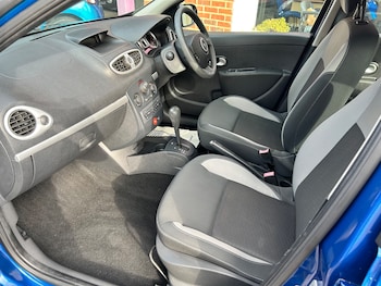 Used Renault Clio 2010 for sale - 75356141: Photo