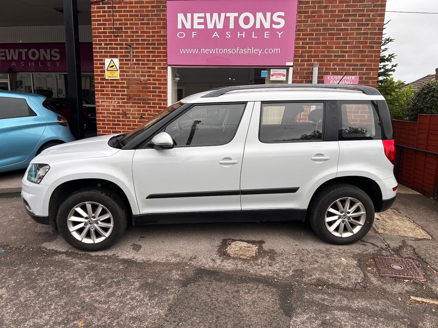 Used Skoda Yeti 2016 for sale - 75774140: Photo 2