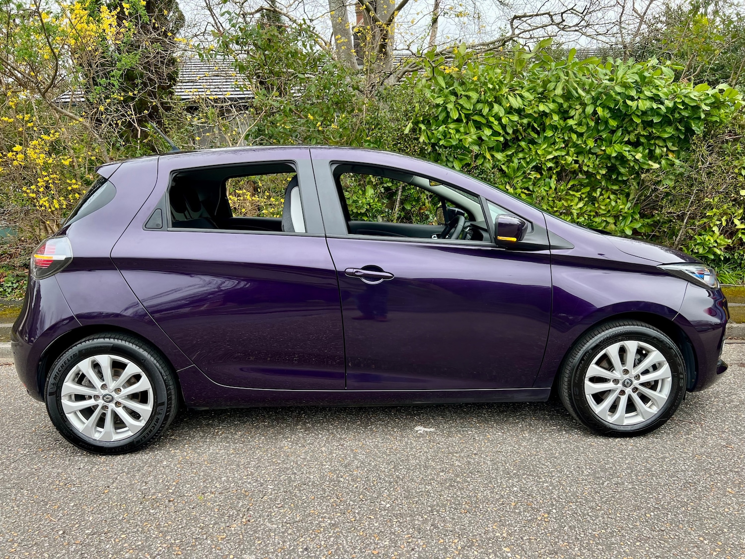 Used Renault Zoe 2021 for sale - 77901853: Photo 3