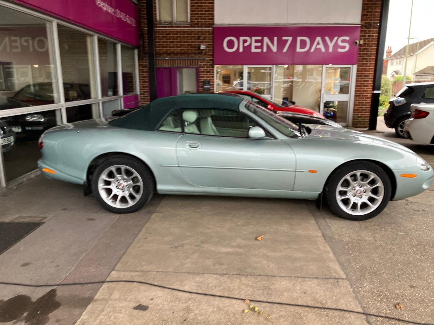 Used Jaguar XK8 2001 for sale - 77492870: Photo 5