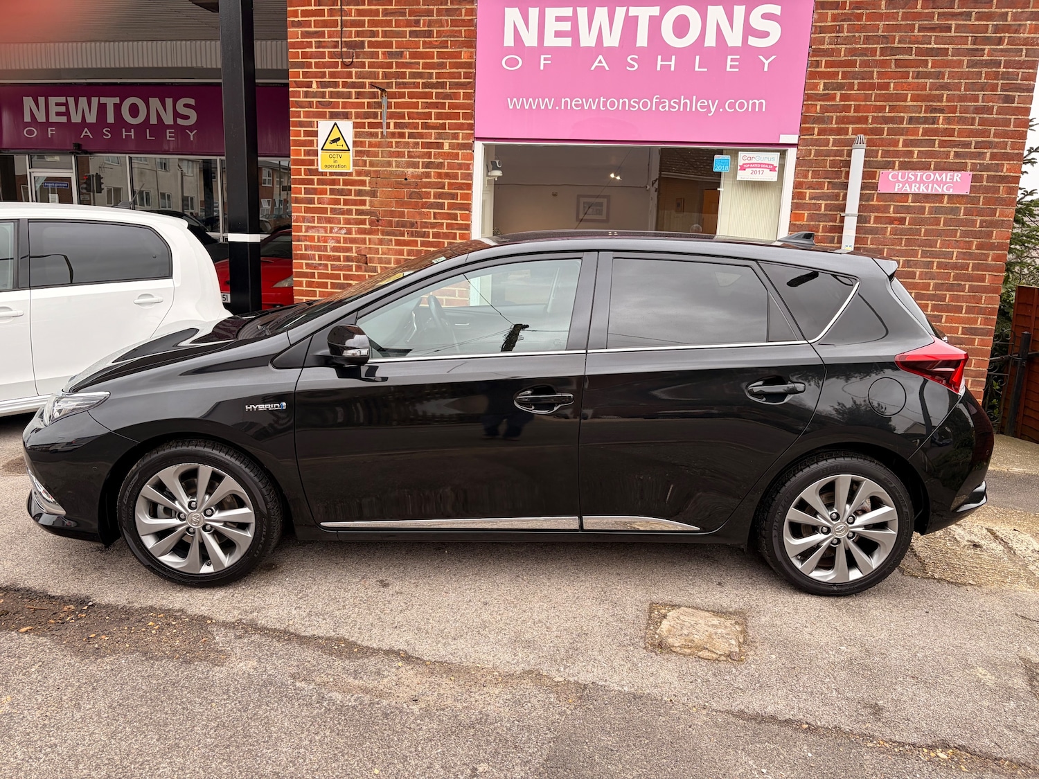 Used Toyota Auris 2018 for sale - 77872250: Photo 2