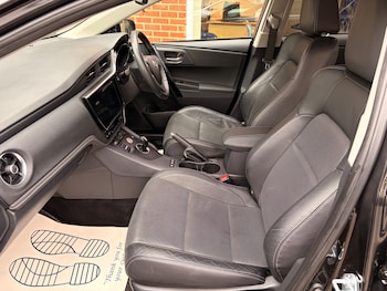 Used Toyota Auris 2018 for sale - 77872250: Photo