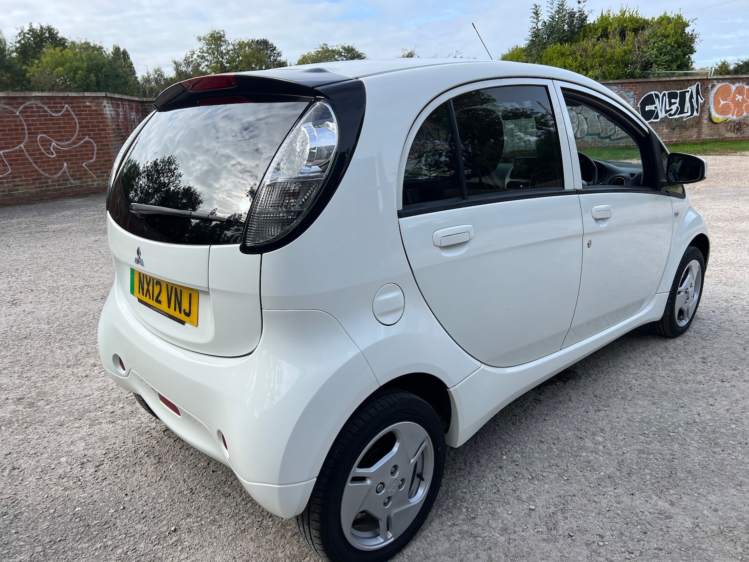 Used Mitsubishi i-MiEV 2012 for sale - 77492872: Photo 10