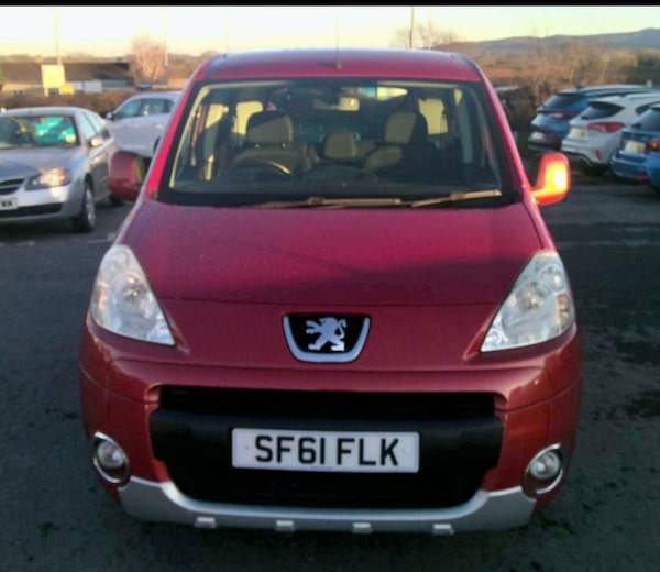 Used Peugeot Partner Tepee 2011 for sale - 75282720: Photo 8
