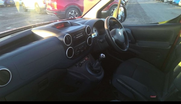 Used Peugeot Partner Tepee 2011 for sale - 75282720: Photo 9