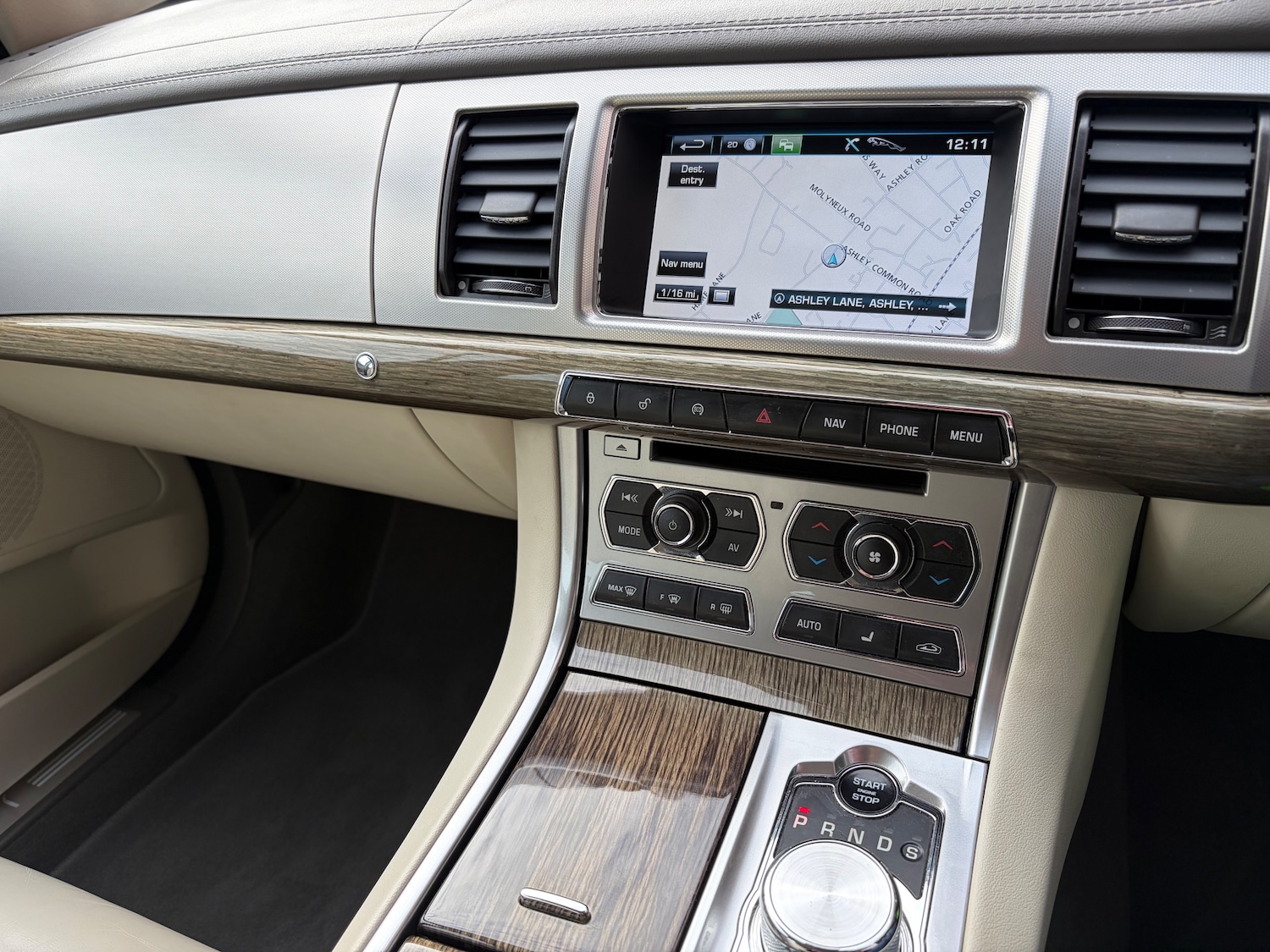 Used Jaguar XF 2013 for sale - 77492868: Photo 11