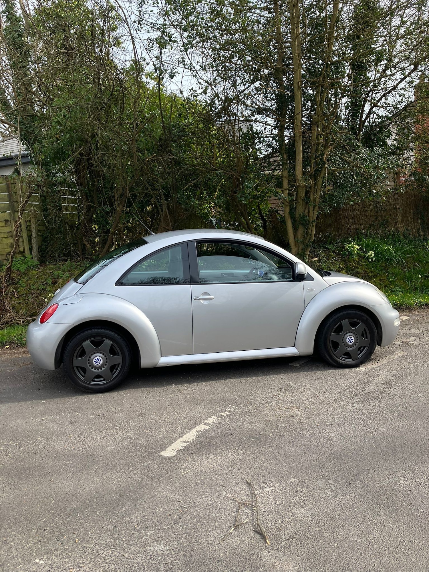 Used Volkswagen Beetle 2000 for sale - 77981438: Photo 2
