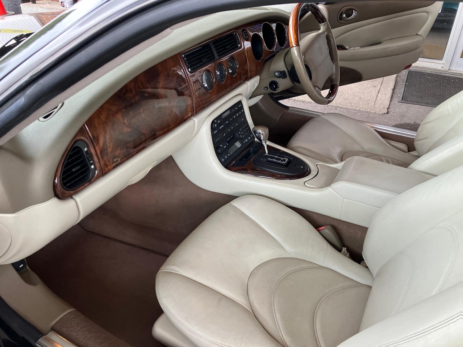 Used Jaguar XK8 2003 for sale - 76462142: Photo 9