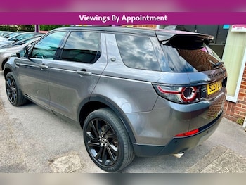 Used Land Rover Discovery Sport 2017 for sale - 78699032: Photo