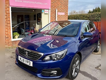 Used Peugeot 308 2018 for sale - 77492880: Photo