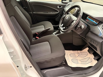 Used Renault Zoe 2017 for sale - 77719037: Photo