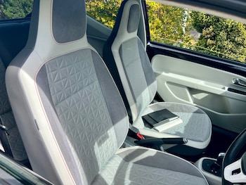 Used Volkswagen up! 2016 for sale - 78268066: Photo