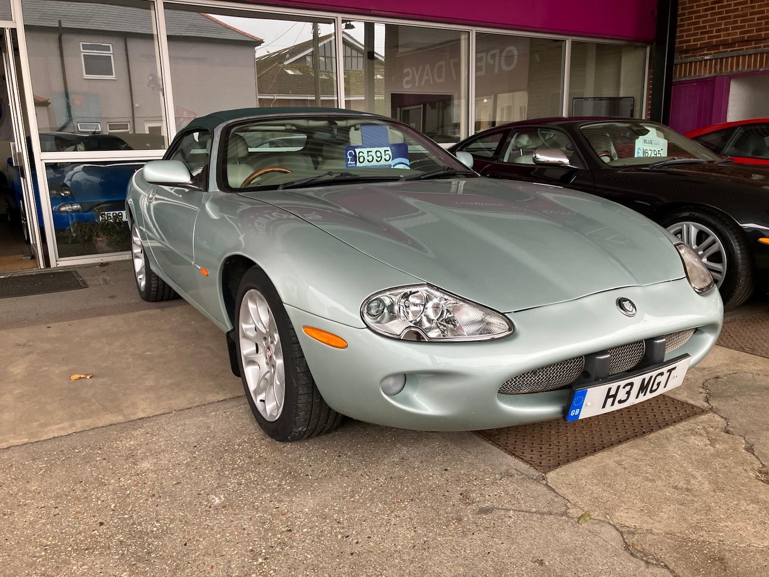 Used Jaguar XK8 2001 for sale - 76462147: Photo 9