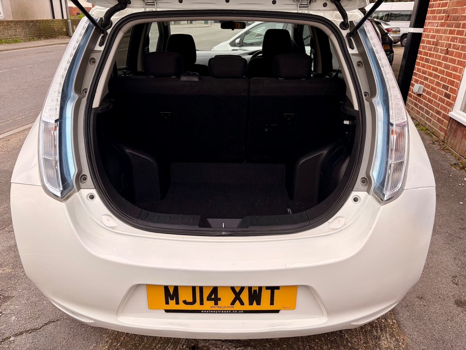 Used Nissan Leaf 2014 for sale - 77872251: Photo 10