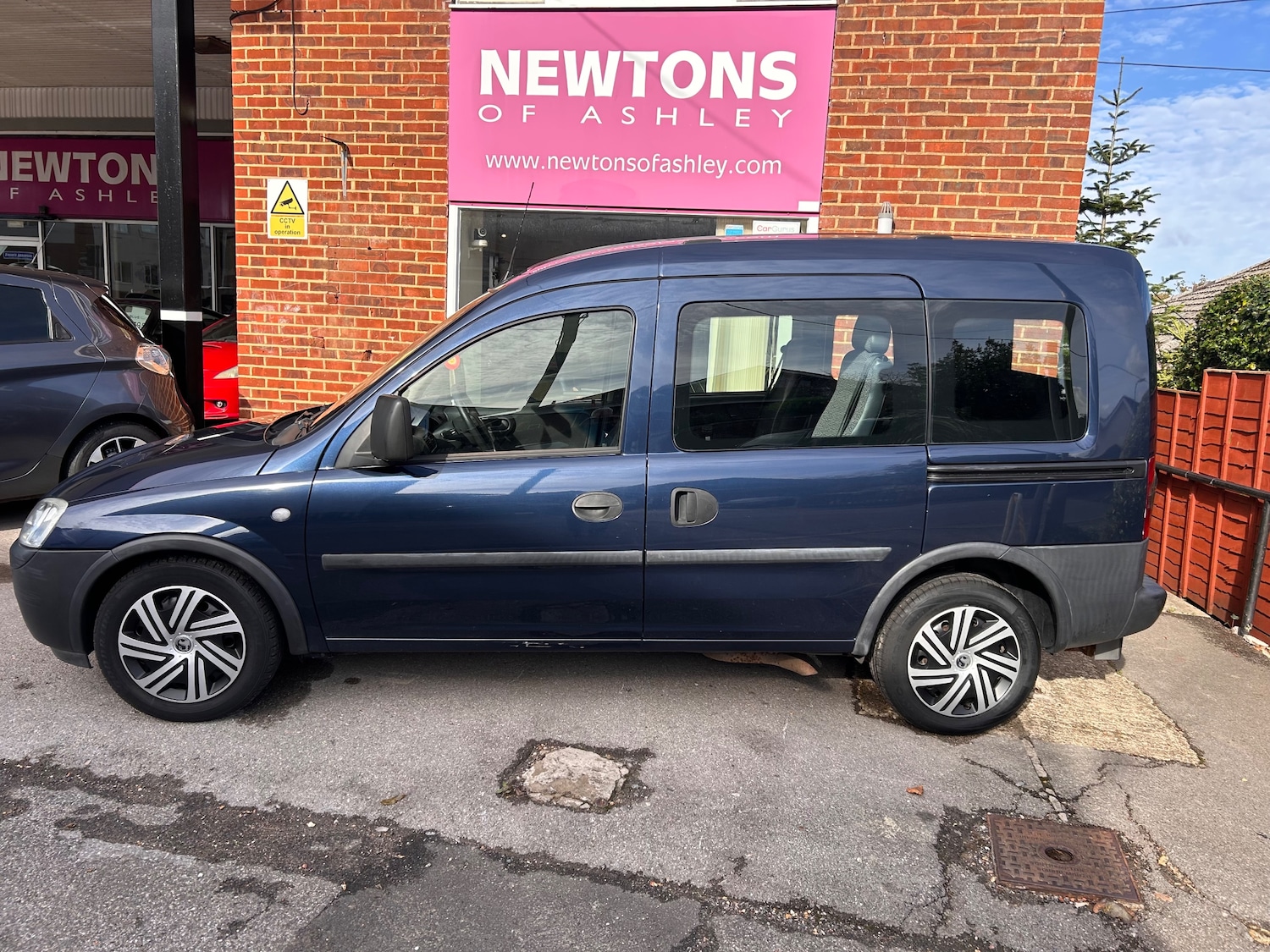 Used Vauxhall Combo for sale - 76462145: Photo 7