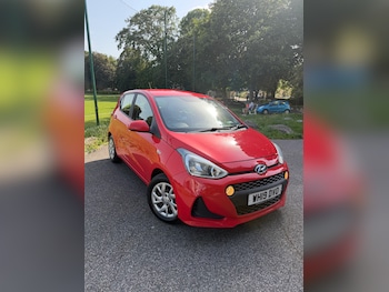 Used Hyundai i10 2019 for sale - 79055496: Photo