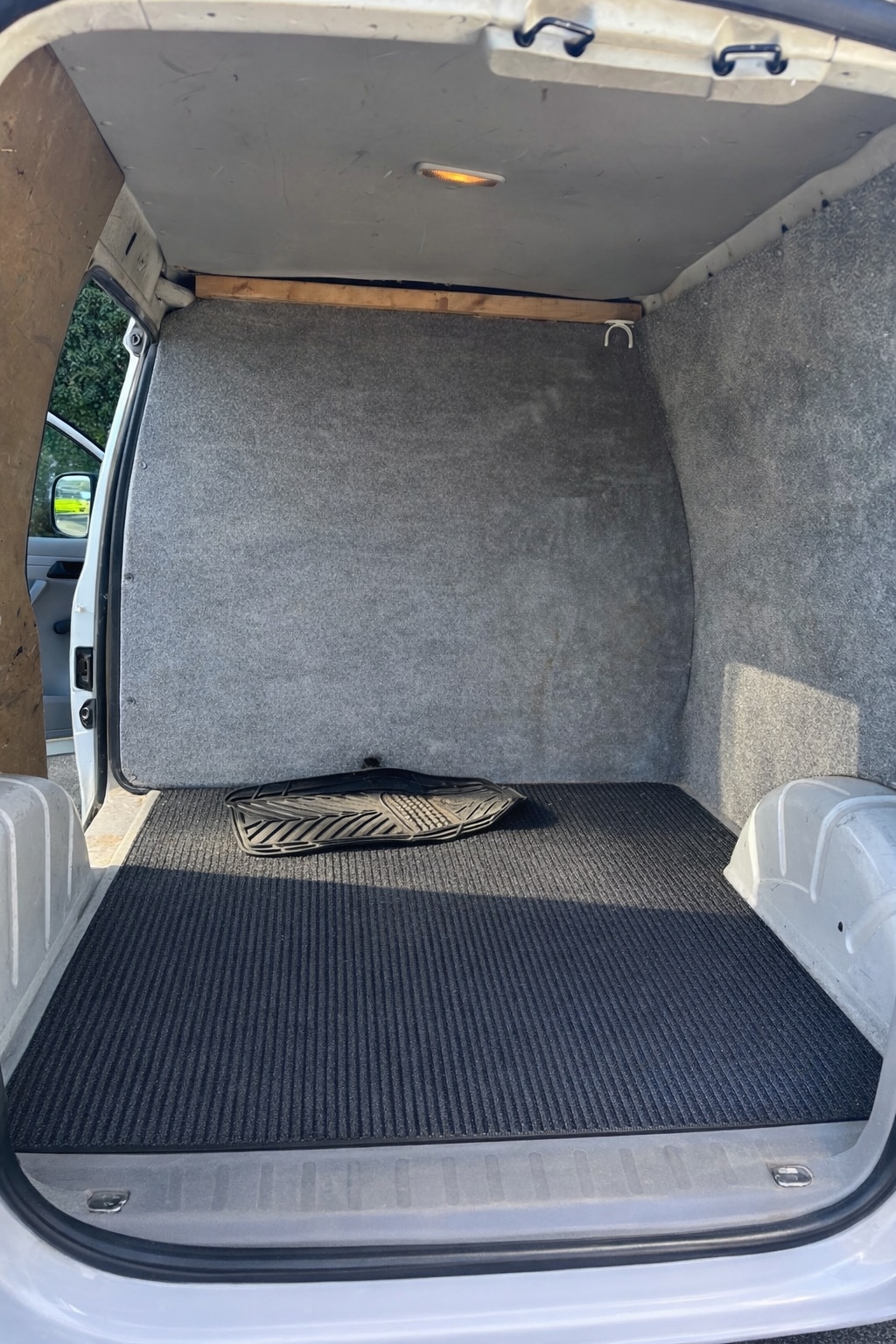 Used Volkswagen Caddy 2009 for sale - 78176849: Photo 9