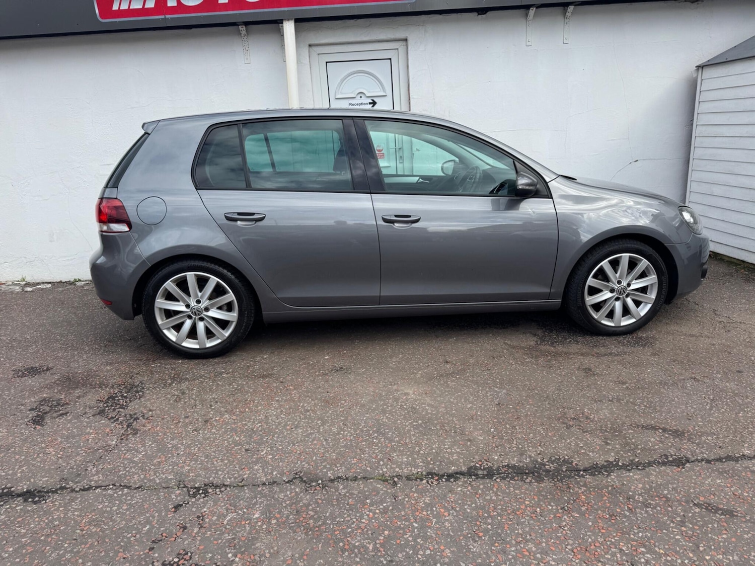 Used Volkswagen Golf 2011 for sale - 76326027: Photo 2