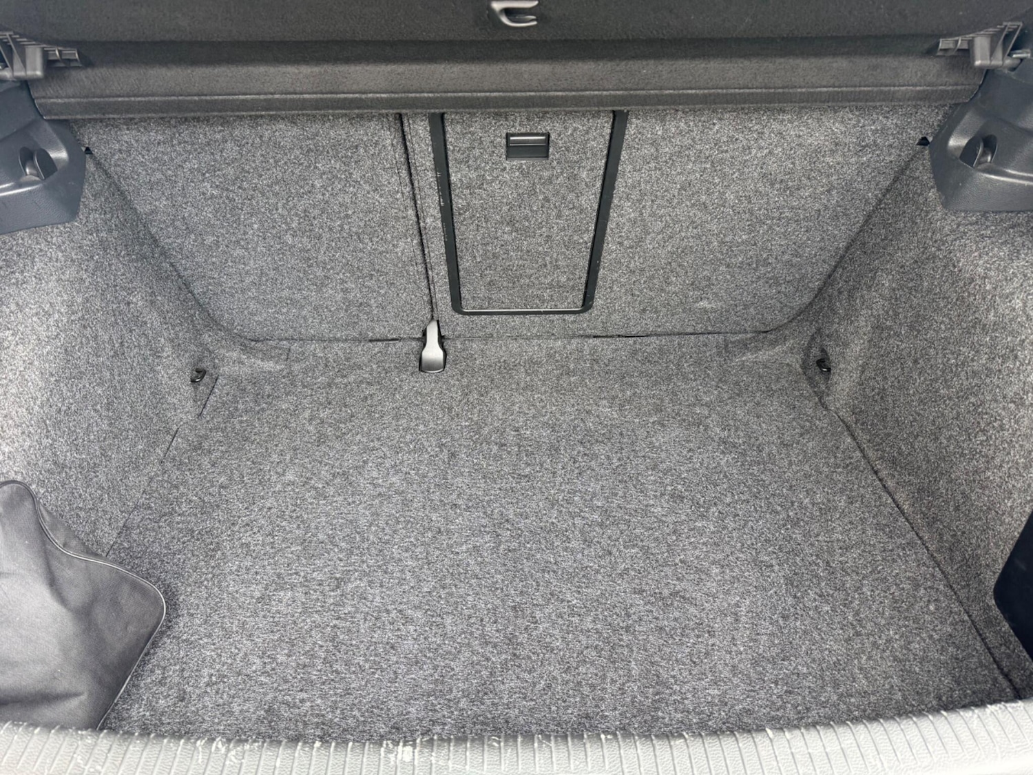 Used Volkswagen Golf 2011 for sale - 76326027: Photo 7