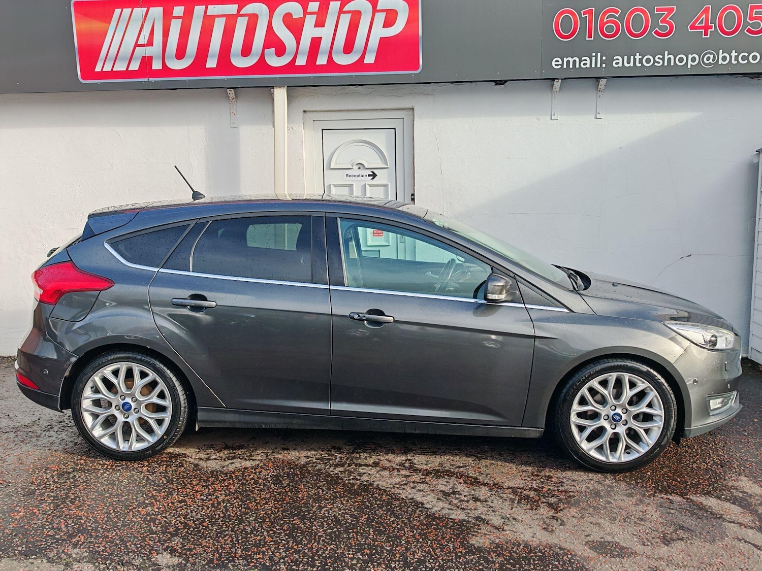 Used Ford Focus 2017 for sale - 76573436: Photo 3