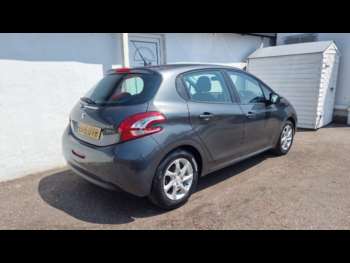 Used Peugeot 208 2015 for sale - 74935723: Photo