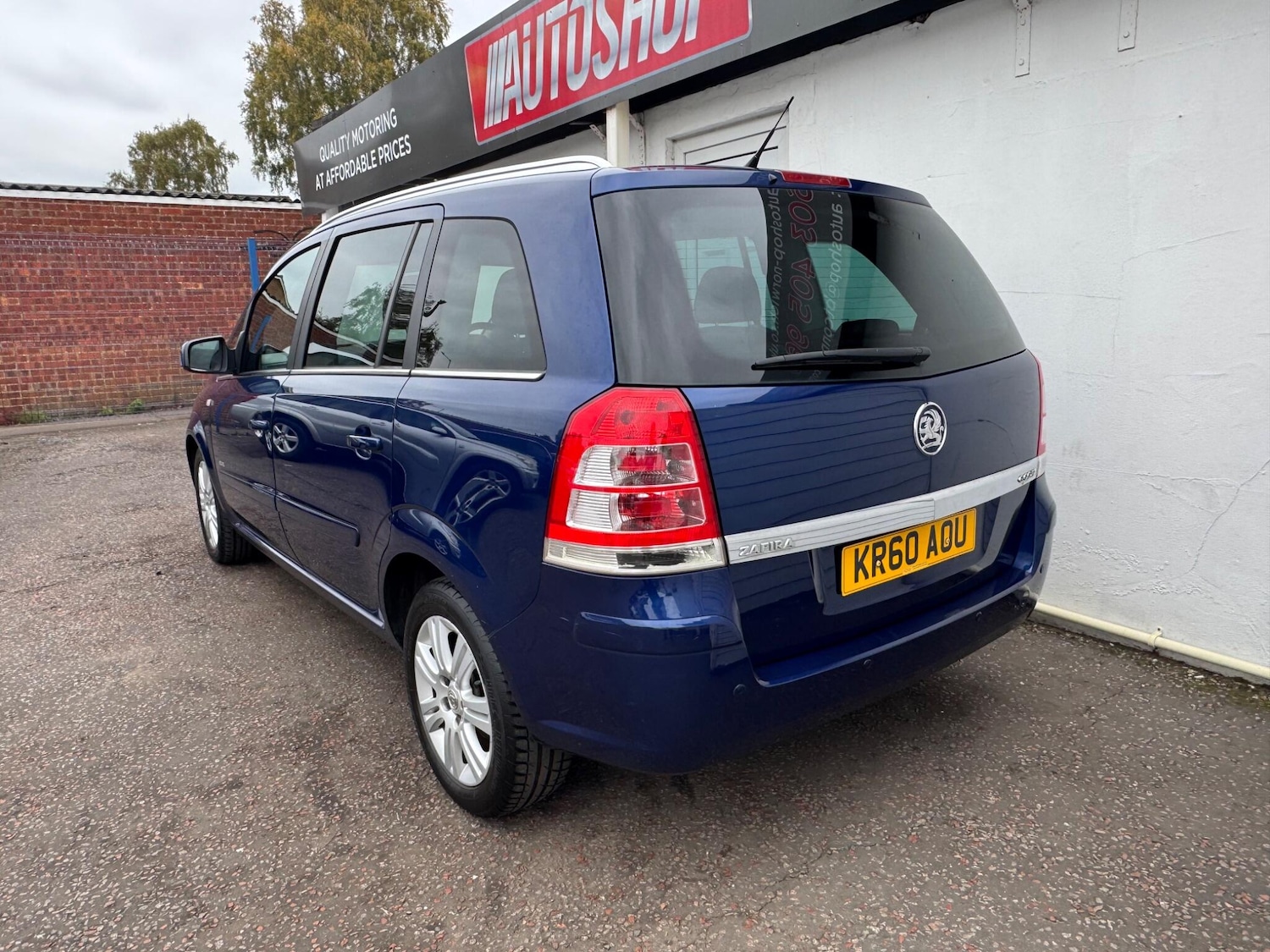 Used Vauxhall Zafira 2010 for sale - 76399152: Photo 16