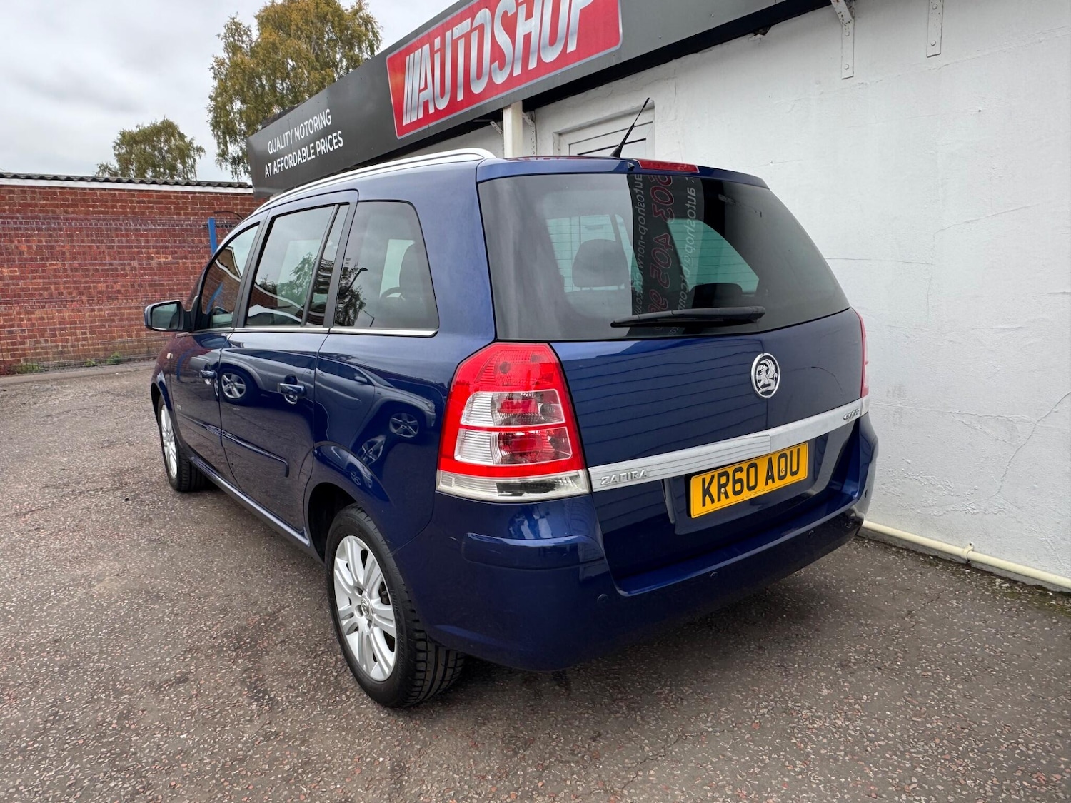 Used Vauxhall Zafira 2010 for sale - 76399152: Photo 17