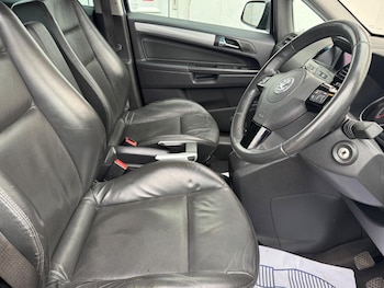 Used Vauxhall Zafira 2010 for sale - 76399152: Photo