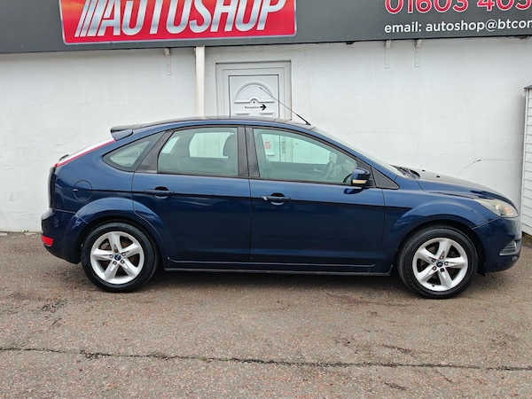 Used Ford Focus 2011 for sale - 76294561: Photo 2