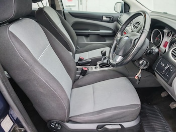 Used Ford Focus 2011 for sale - 76294561: Photo 4