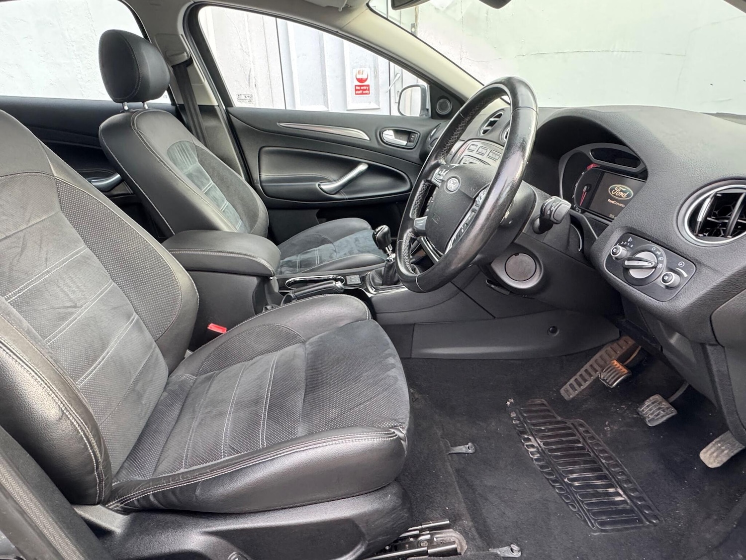 Used Ford Mondeo 2011 for sale - 77050141: Photo 4