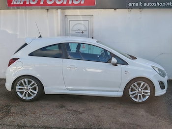 Used Vauxhall Corsa 2014 for sale - 76158758: Photo 2